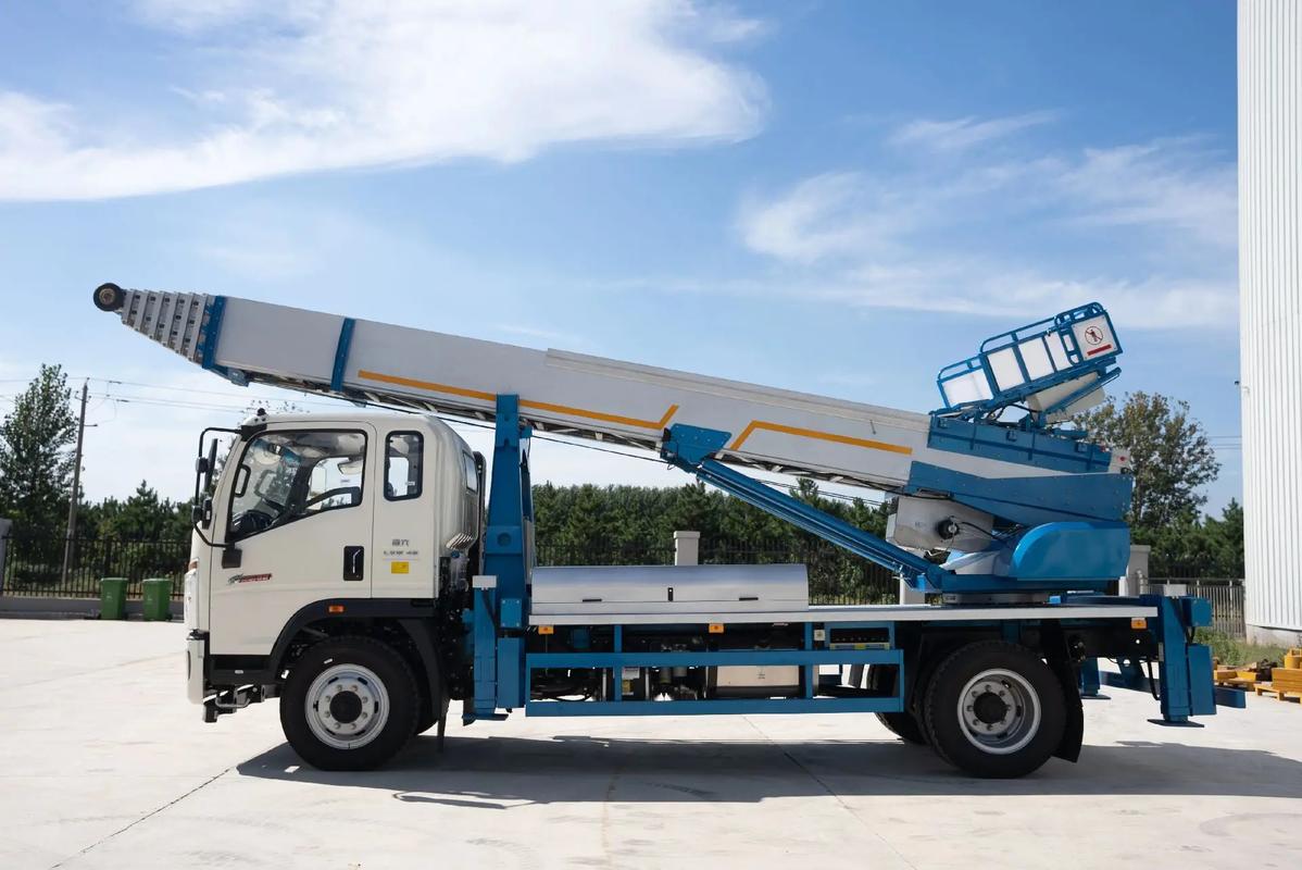 宁波云梯上料车租赁费用